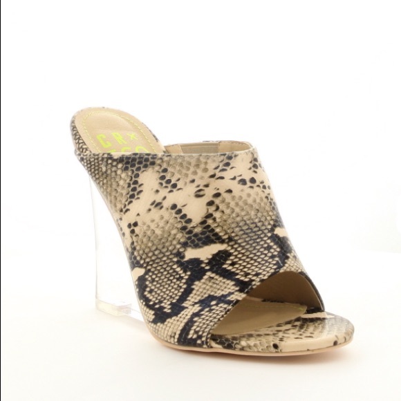 🆕Ice Queen | Perspex Mule in Snake - Picture 5 of 7